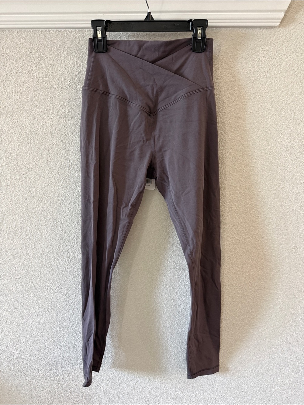 CRZ YOGA High-Rise V-Crossover Leggings in Purple